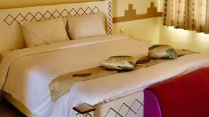 Room, 5 Bedrooms, Accessible, Smoking | 5 bedrooms - Room-golden Palm Oasis Royal Palm Classi (Jalan Bani Buhassan)