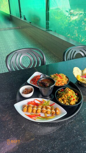 Dining - Mountain Woods Farm Stay (Khalapur)