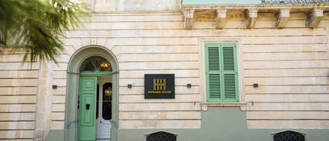 Façade de lâhĂ©bergement