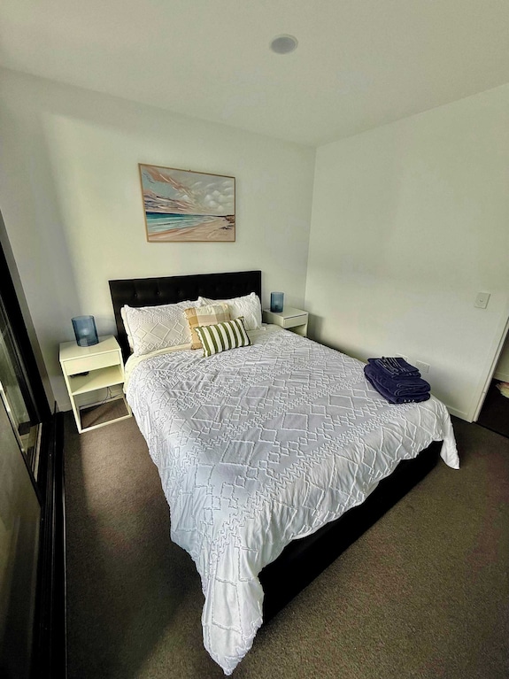 Stylish Apartment In Canberra Cbd - Canberra