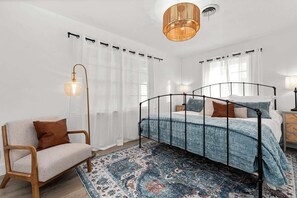 3 Schlafzimmer, Bügeleisen/Bügelbrett, WLAN, Bettwäsche