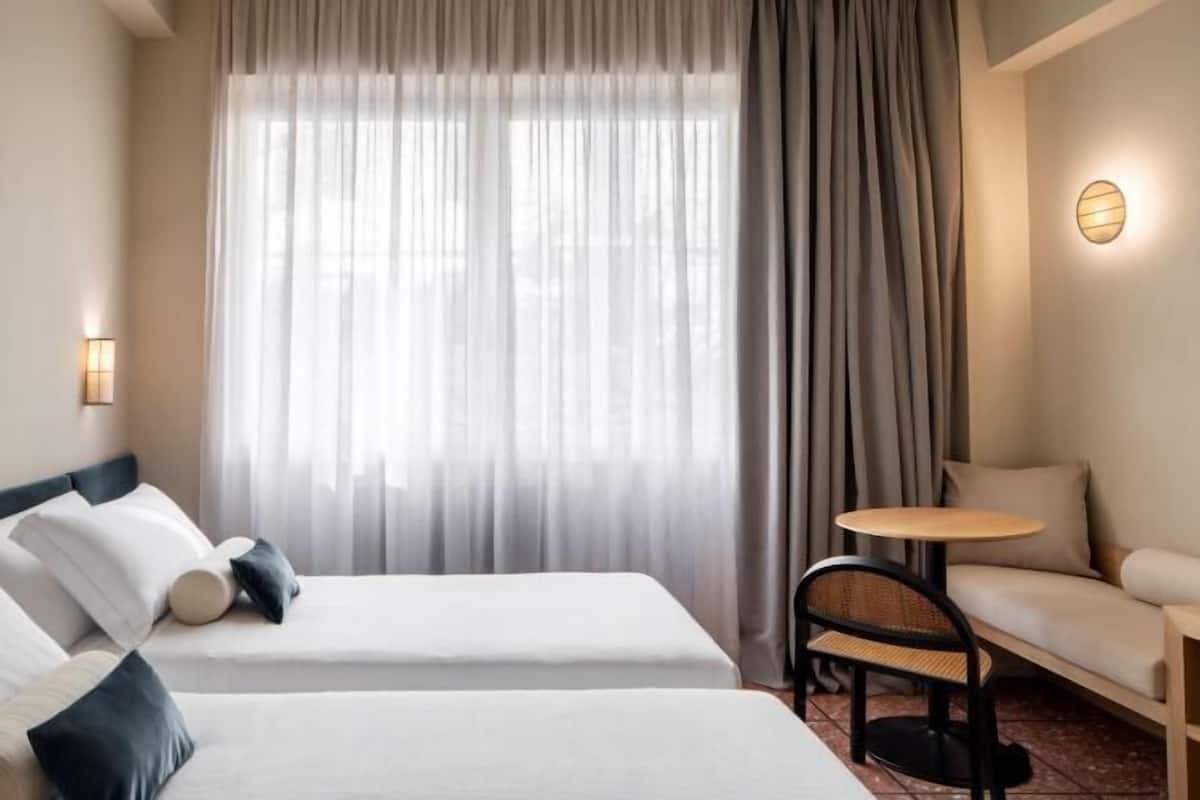 1 Schlafzimmer, Minibar, Zimmersafe, Schreibtisch