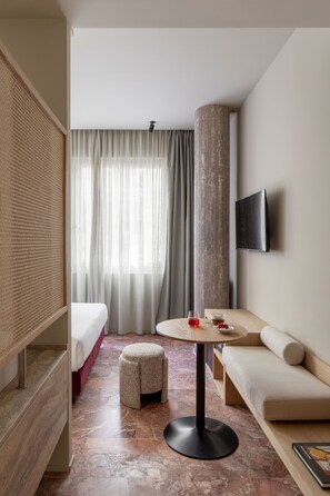 Dubbelrum eller tvåbäddsrum | Vardagsrum | 42-tums platt-tv med digitalkanaler