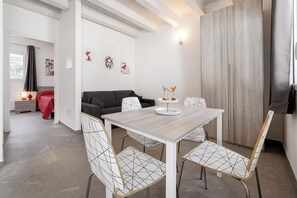 Dining - The Green Apartment (Punta Secca)