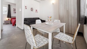 Dining - The Red Apartment (Punta Secca)