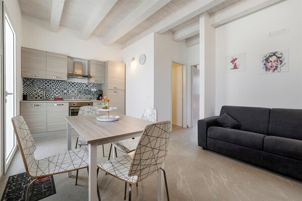 Interior - The Red Apartment (Punta Secca)