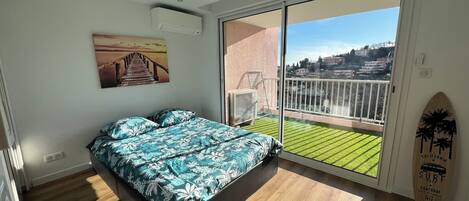 3 soverom, strykejern/-brett, wi-fi og sengetøy