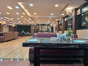 Restaurant - Hotel Vistara Grand (Haridwar)