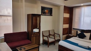 Room - Hotel Vistara Grand (Haridwar)