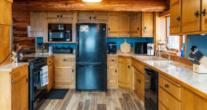 Log Cabin at Moonlight Bay