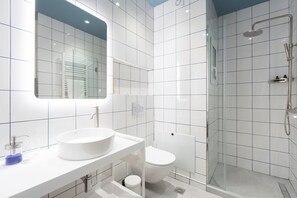 Shower, hair dryer, soap, shampoo - Lofos Lumina 3 (Athens)