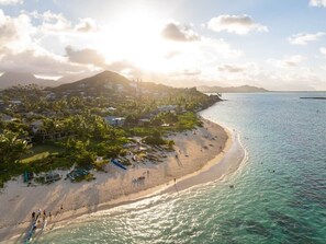 On the beach, sun-loungers, beach towels - 5-star Lanikai BEACHFRONT (5 bedrooms,sleeps 13) (Kailua)