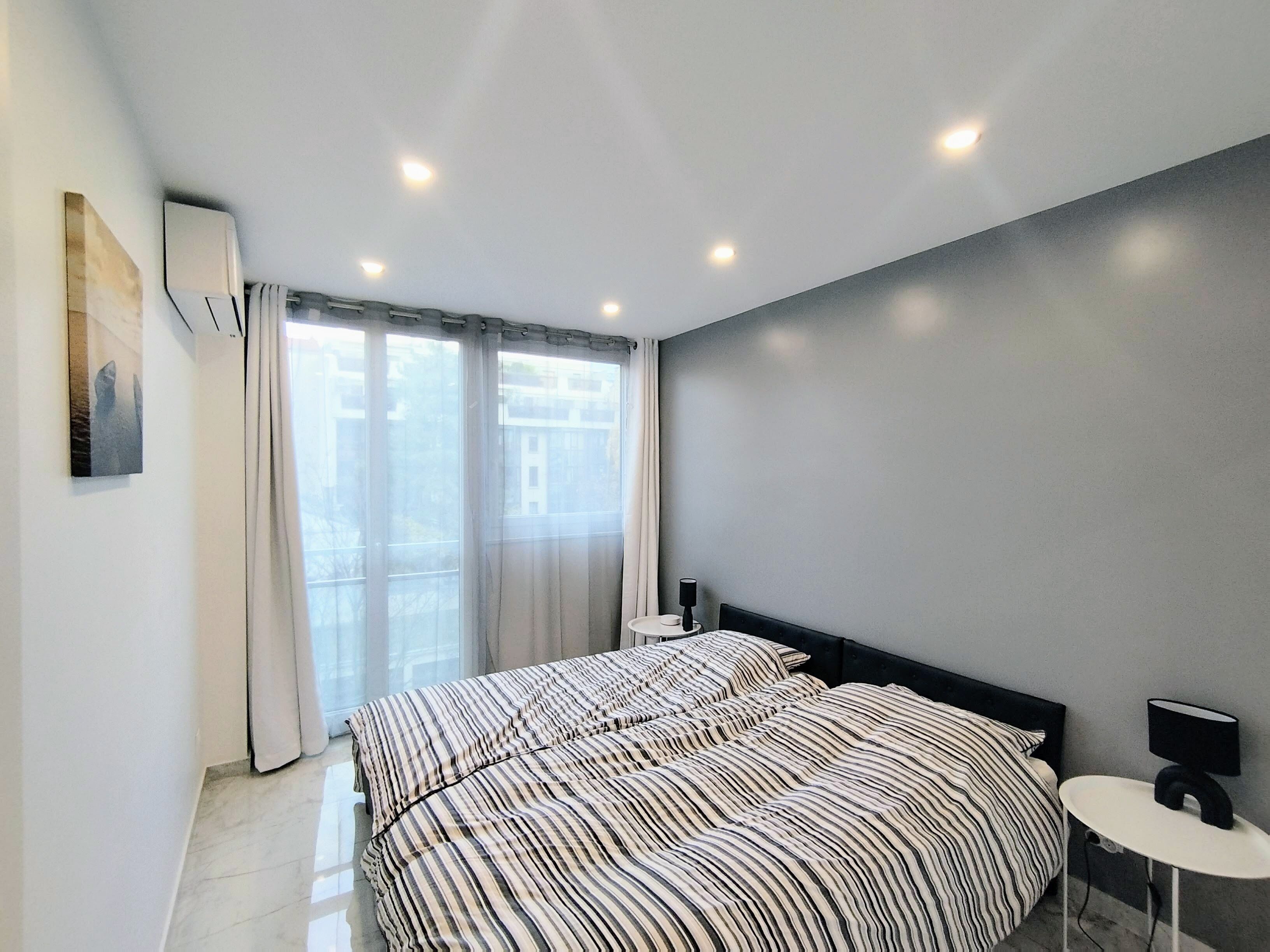 3 室のベッドルーム、アイロン / アイロン台、WiFi、ベッドシーツ