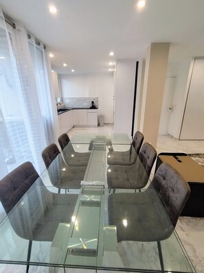 تناول الطعام