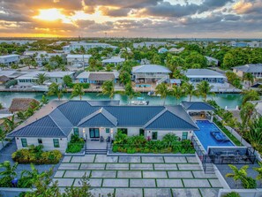 المنشأة من الخارج