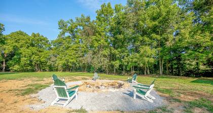 Cozy Studio Retreat Close to East TN & SC Sites