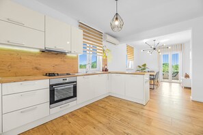 Microwave, dishwasher, coffee/tea maker, cookware/dishes/utensils - Villa Magdalena Zadar Villas (Polaca)