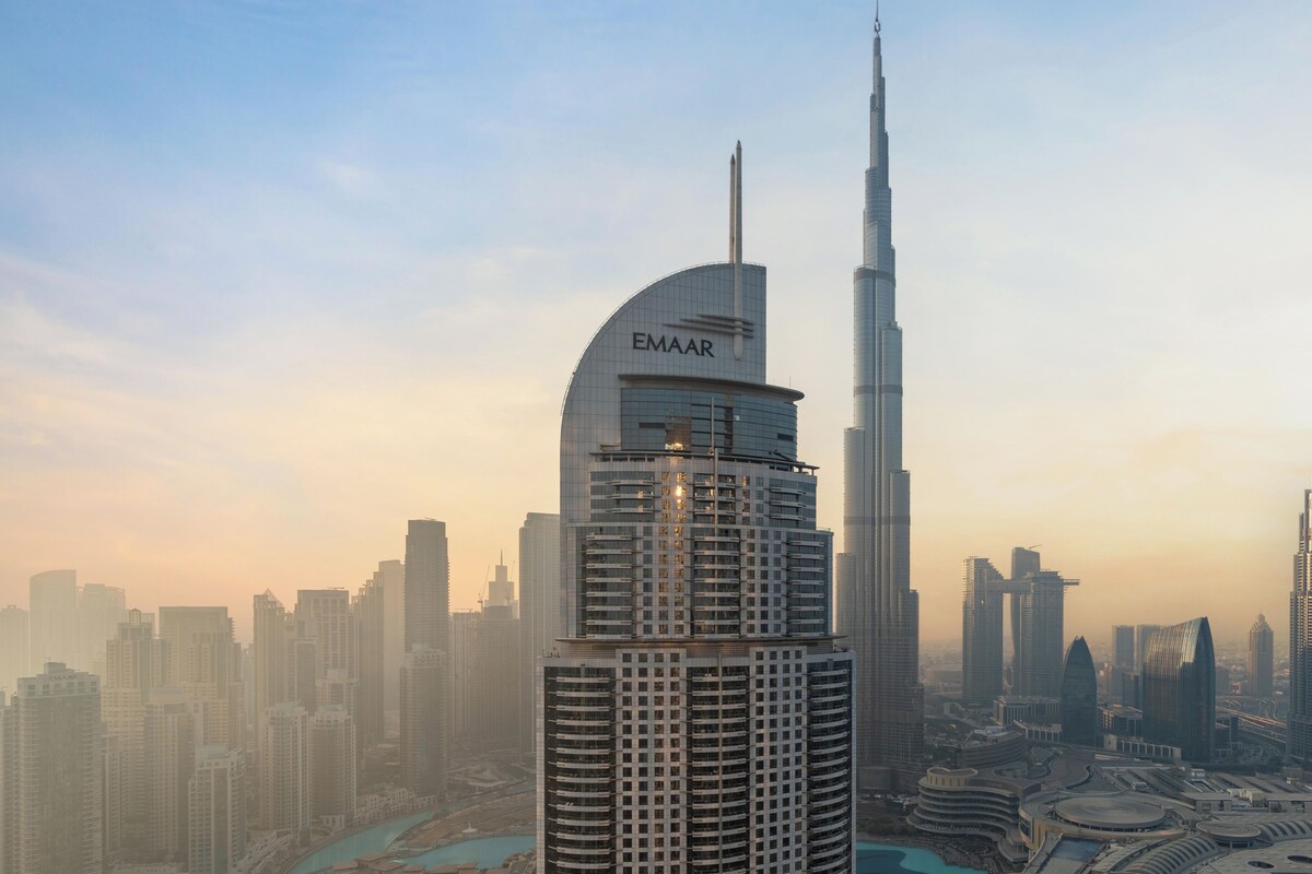 Three bed room with Full Burj Khalifa and Fountain view- Sky collections | Terrace/patio