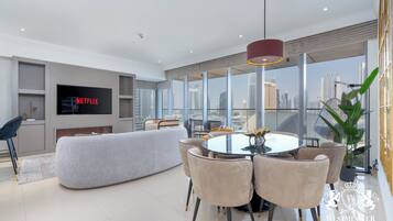 2-Bedroom Apartment with Panoramic Burj Khalifa and Fountain View | In-room dining