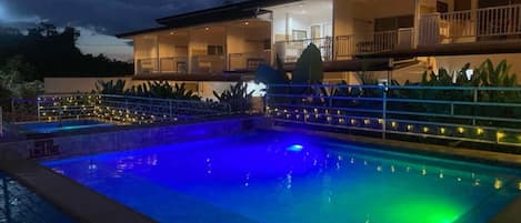 3 outdoor pools