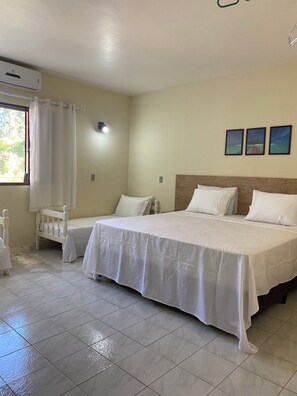Family Suite, Lakeside | 1 bedroom, laptop workspace - Pousada Ilha Verde Itararé (Barão de Antonina)