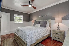 3 chambres, fer et planche à repasser, Wi-Fi gratuit, draps fournis