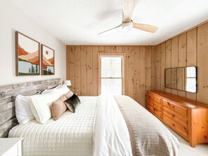 Room - Chimney Hill Haven | Close to Mt.Snow (Wilmington)