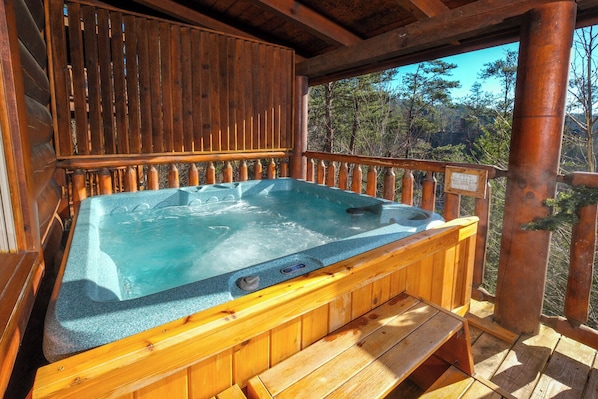 Bain à remous extérieur
