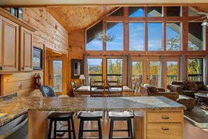 Smart TV, chimenea, videojuegos, futbolito