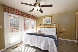 2 bedrooms, internet, bed sheets - Dream Chaser (Pigeon Forge)