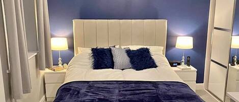 4 camere, ferro/asse da stiro, Wi-Fi