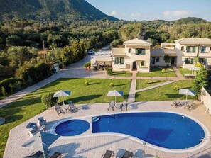 Villa, para fumadores | 2 habitaciones 