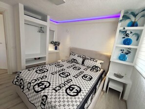 Exclusive Suite, Sea View | 2 bedrooms, blackout drapes, iron/ironing board, free WiFi