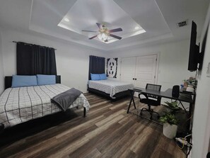 3 sovrum, skrivbord, wi-fi och sängkläder