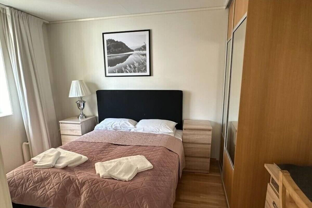 Comfort Apartment | Blackout drapes, soundproofing, iron/ironing board (on request)