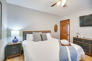 Interior - South City St Louis Charmer w/ Fenced Yard (St. Louis)