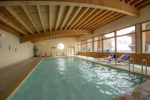 Innenpool, beheizter Pool