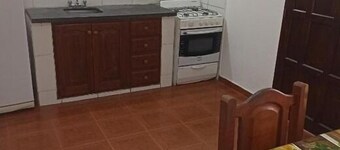 Casa cerca de Santiago Capital, se aceptan máscotas. Ideal para familias.