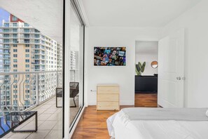 2 chambres, fer et planche à repasser, lit parapluie, Wi-Fi