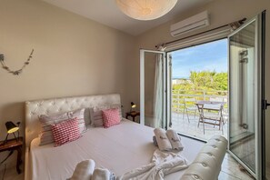 Basic Apartment, 1 Queen Bed with Sofa bed, Balcony, Beachfront | 1 bedroom, soundproofing, iron/ironing board, free WiFi