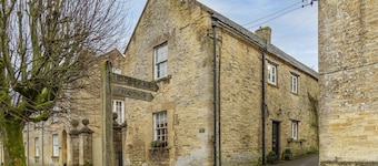 Antelope Cottage - Northleach, Cotswolds - near pubs