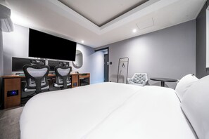 Standard Δίκλινο Δωμάτιο (Double), Θέα στην Πόλη | Γραφείο, χώρος εργασίας για λάπτοπ, δωρεάν Wi-Fi 