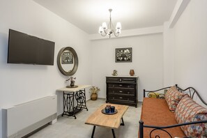 Suite, Smoking | 7 bedrooms - Minos Country Living Apartments (Kantanos-Selino)