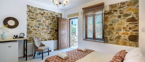 Studio, Accessible, Smoking | 7 bedrooms