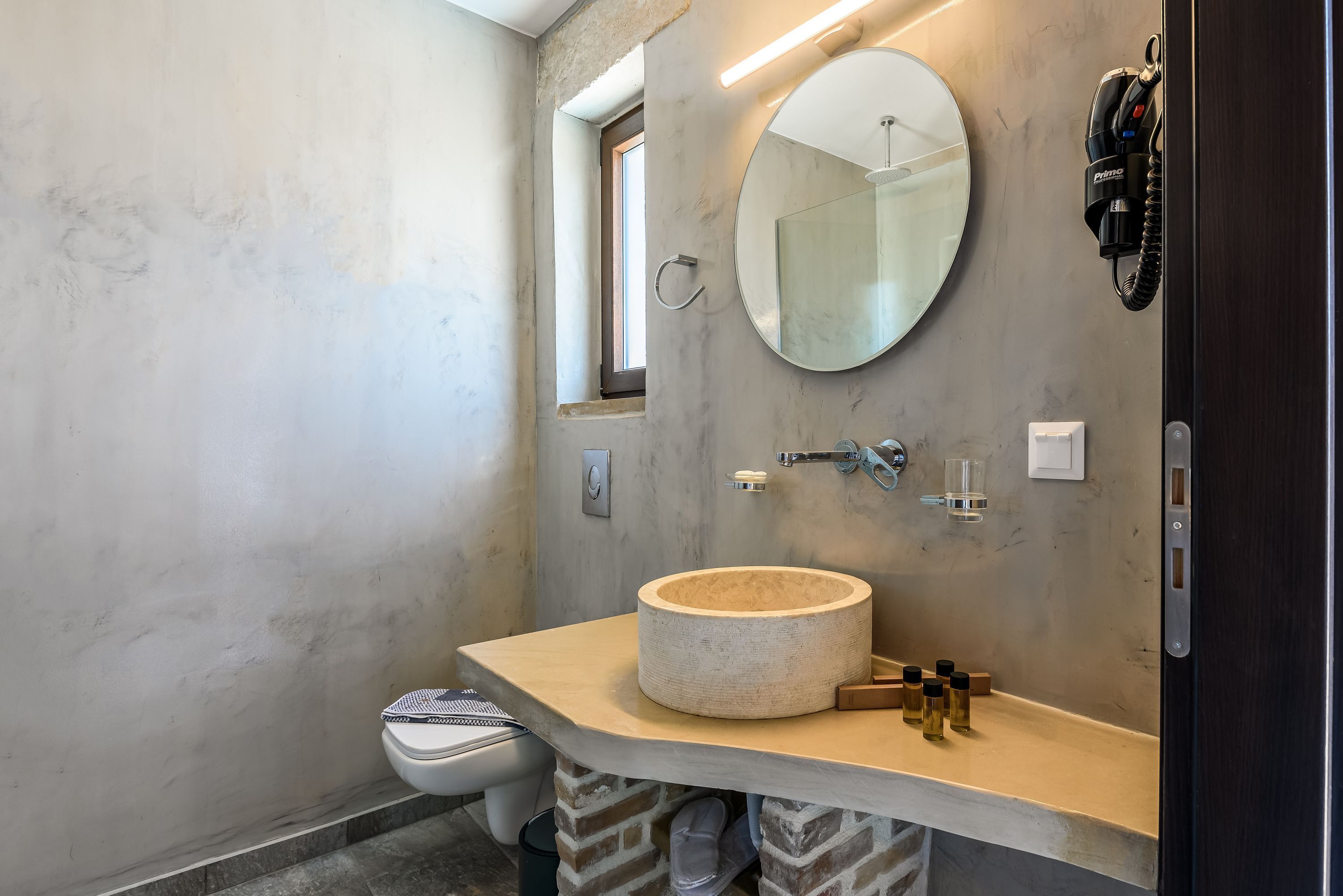 Appartement, fumeurs | 7 chambres