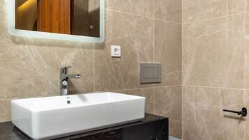 Apartamento, para fumantes | 2 quartos