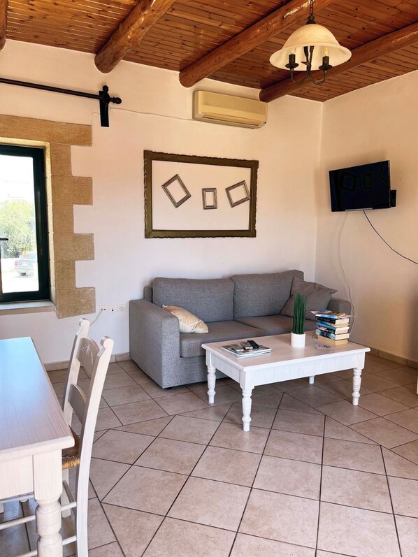 Apartment, Smoking | 9 bedrooms - Skandalis Apartments With Pool (Chania)