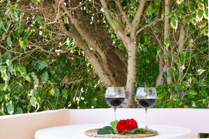 Apartment, Smoking | 4 bedrooms, desk - Litinas Apartments With Pool (Chania)