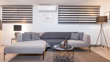 Apartment, Smoking | 2 bedrooms, soundproofing