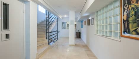 2 habitaciones y sistema de insonorización